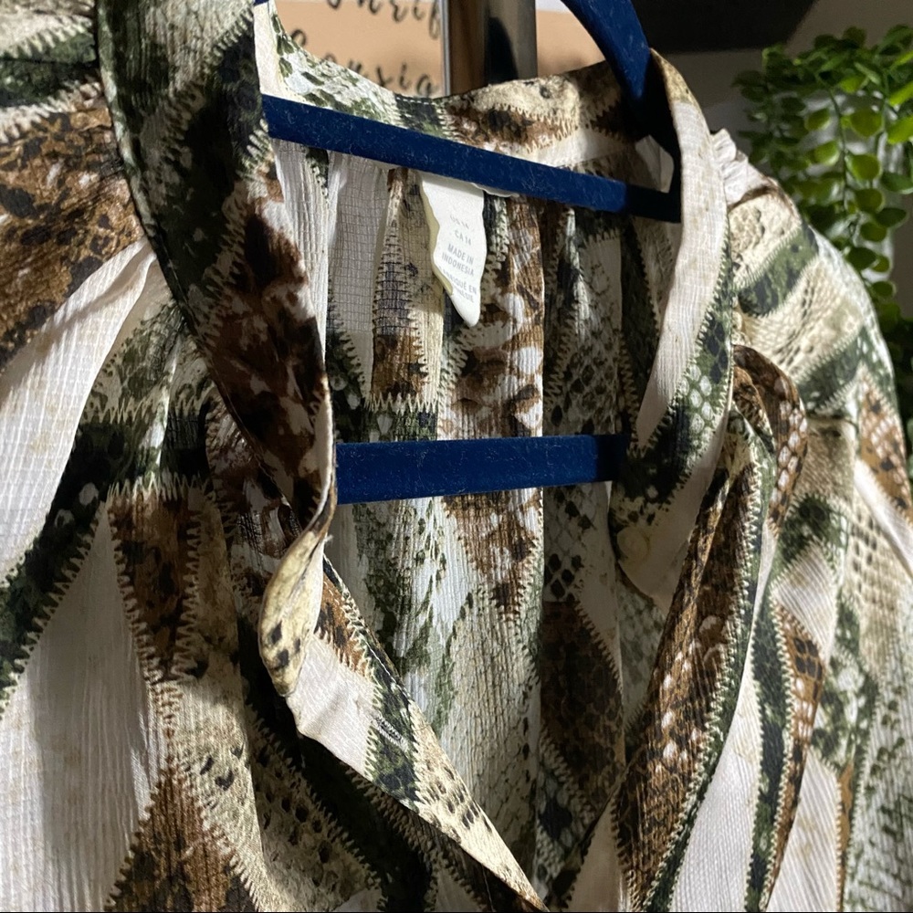Women’s Blouse